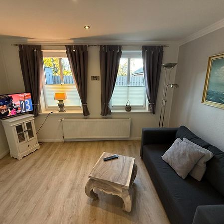 Ferienwohnung „Ole Karkenwech“ Husum-Roedemis Husum  Eksteriør billede